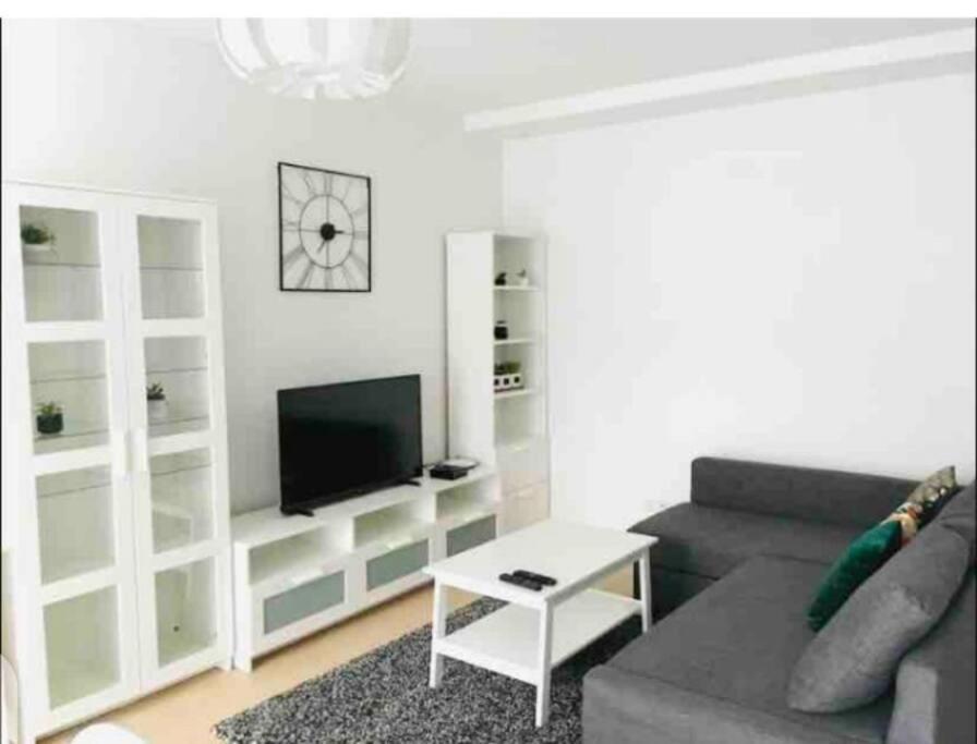 Appartement Two Bedrooms Flat In Center *